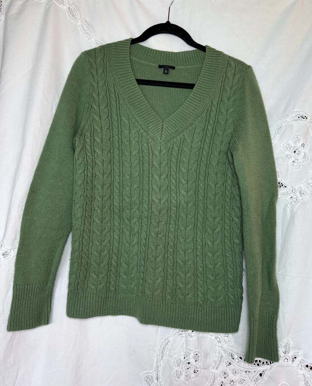 Talbots Petites Green Cable Knit V-Neck Sweater Size Sp